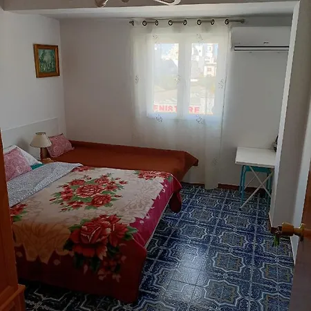 Grande, La Mar Esta 5 Minutos Andando * Denia