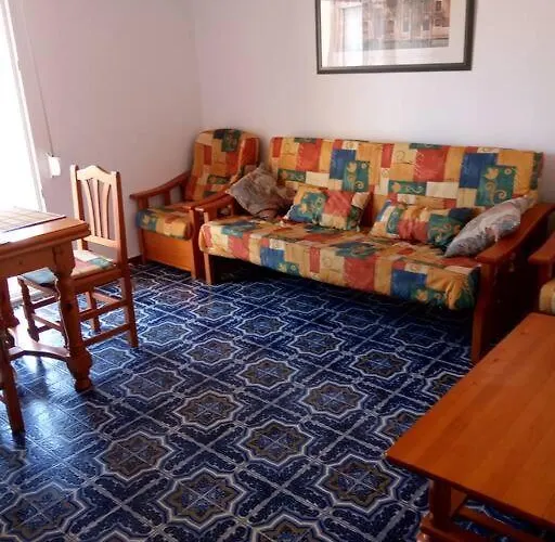 Grande, La Mar Esta 5 Minutos Andando Daire Denia