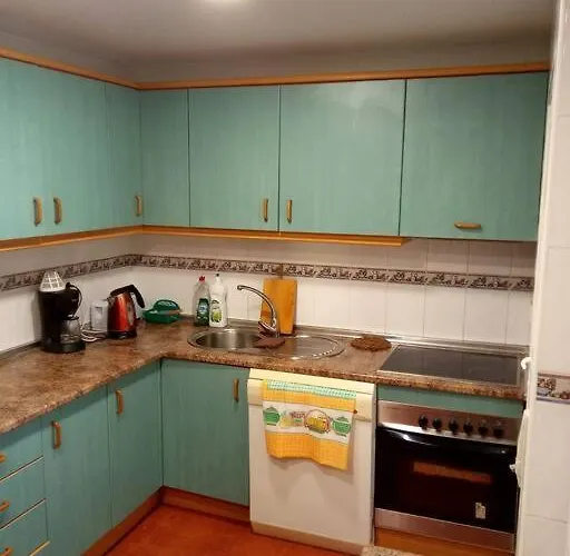 Grande, La Mar Esta 5 Minutos Andando *